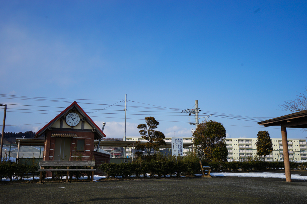傾いてますなぁ・・