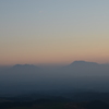 黄昏の阿蘇を望む