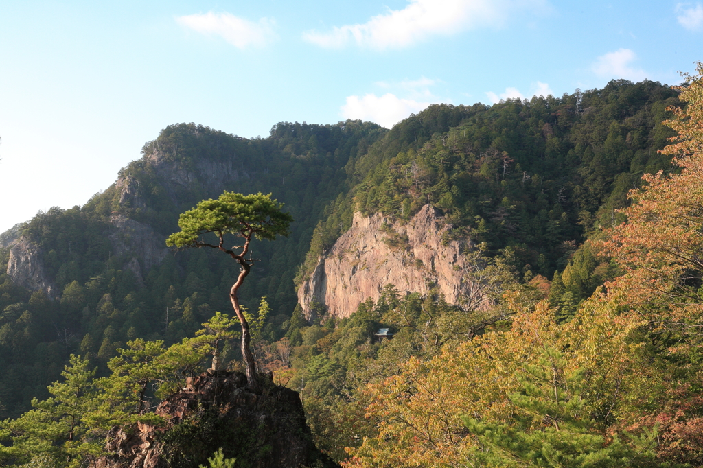 鳳来寺山