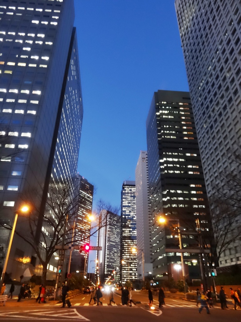 　　　金曜日の夜