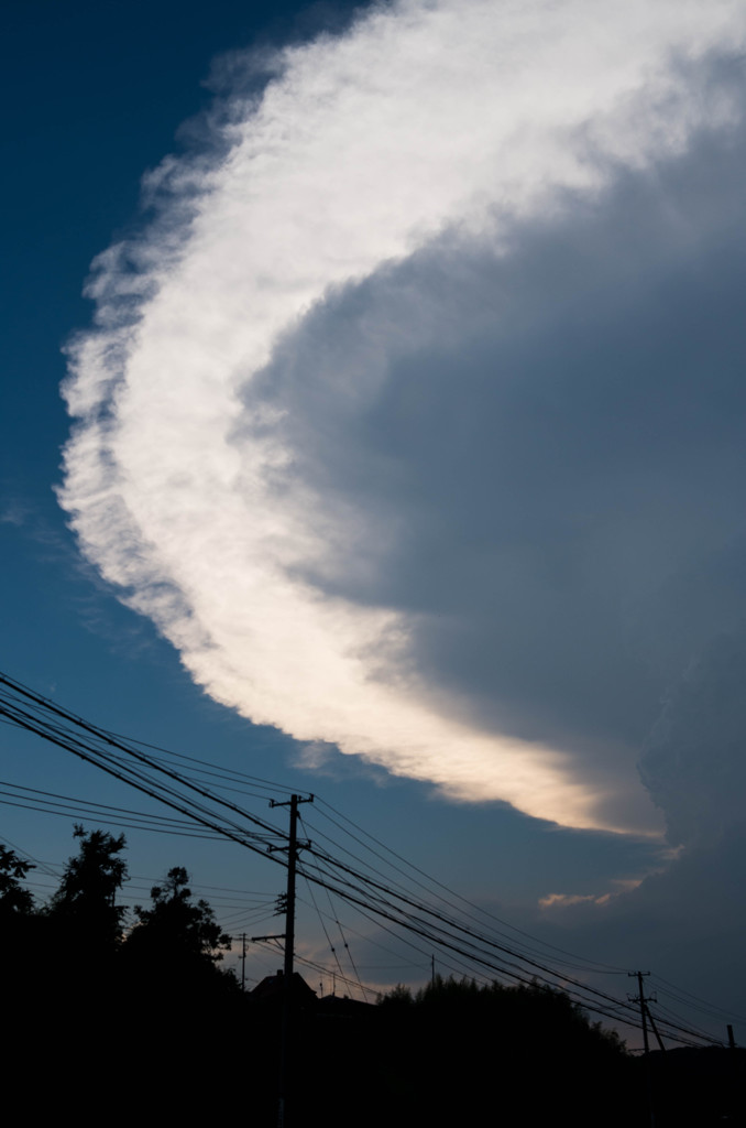 振り返るとまたすごい雲が By しおしおのぱあ Id 写真共有サイト Photohito