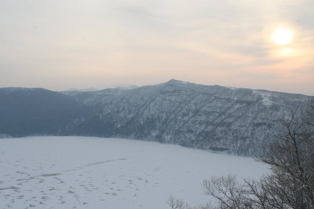 結氷の摩周湖