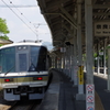 通過列車待ち