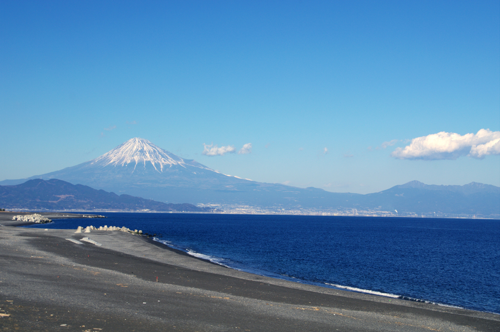 富士山と海