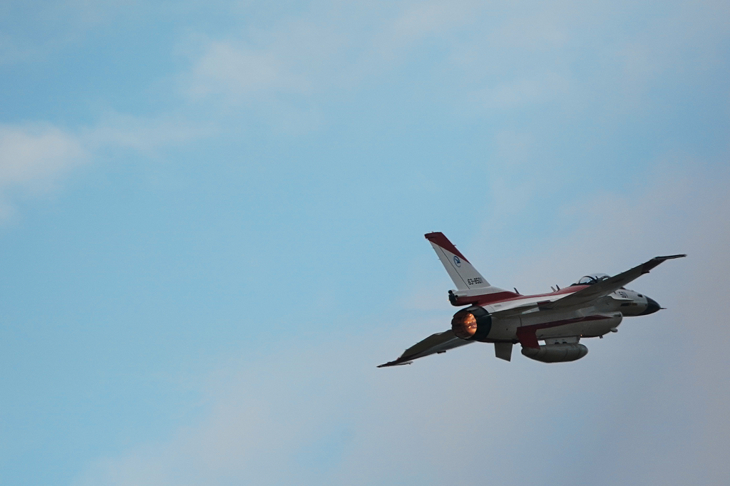 岐阜の空を飛ぶ！　F-2