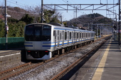 横須賀線下り、久里浜へ向けて発車