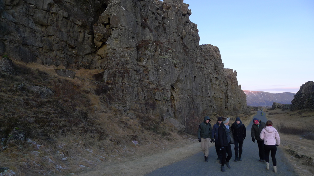 掘り出しアイスランド 10