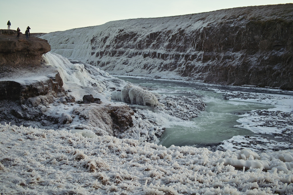 Iceland 1／5(半冷凍のグトルフォスの滝)