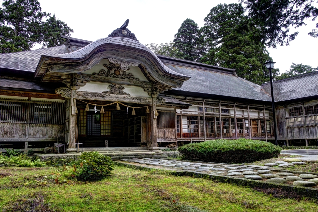 出羽三山（羽黒山・斎館／HDR） 08