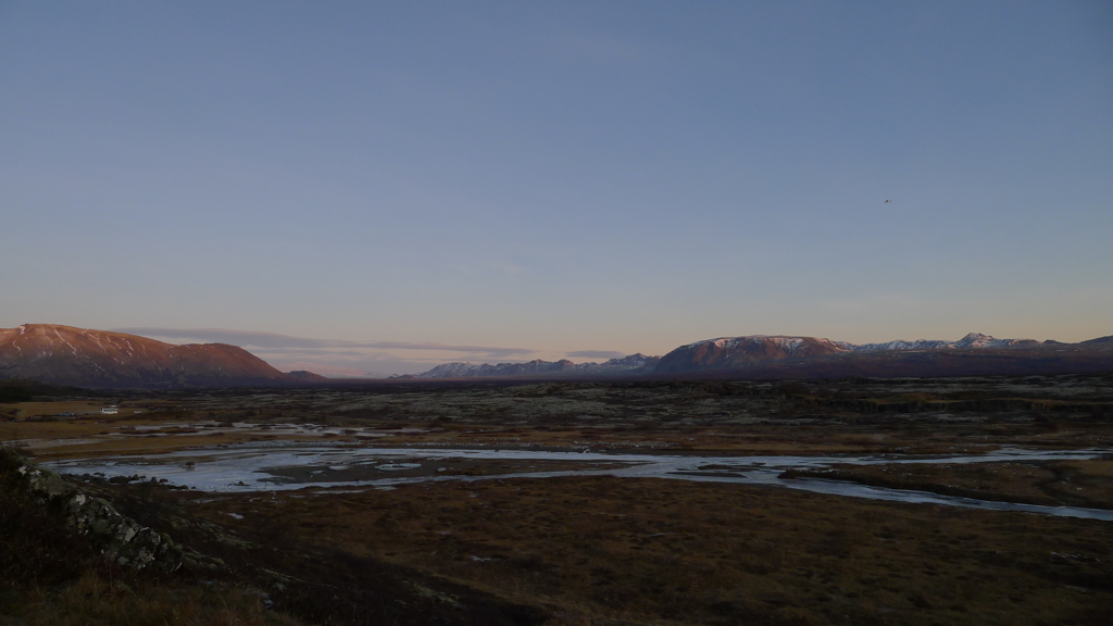 掘り出しアイスランド 9