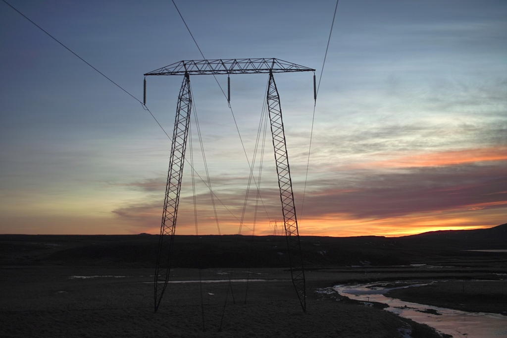 掘り出しアイスランド 12