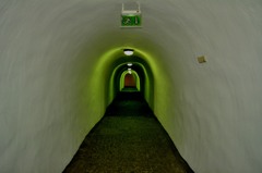 トンネル
