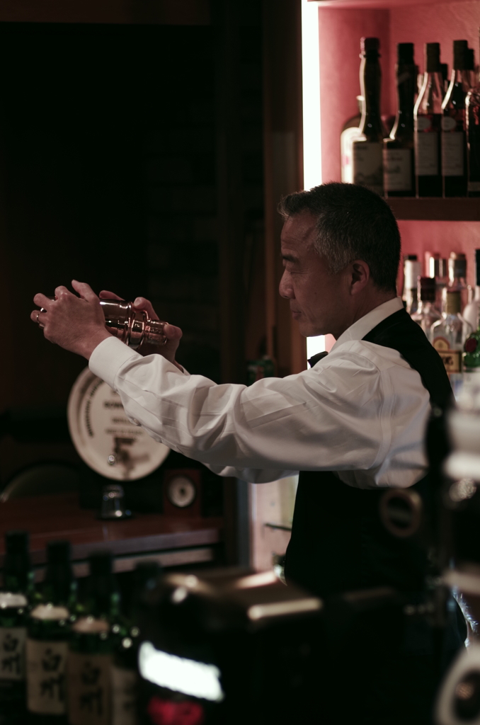 Barにて