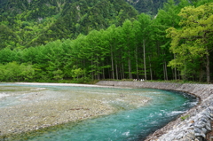 梓川の水の色。