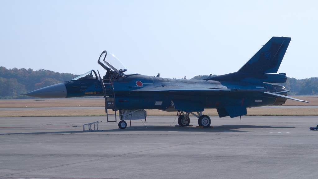  F-2　支援戦闘機