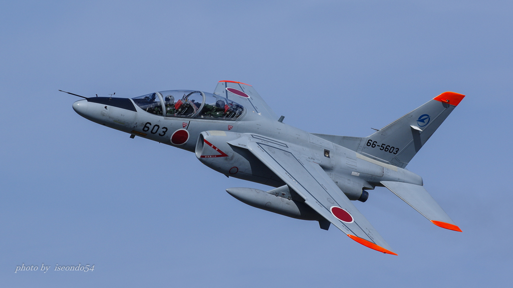  Kawasaki T-4