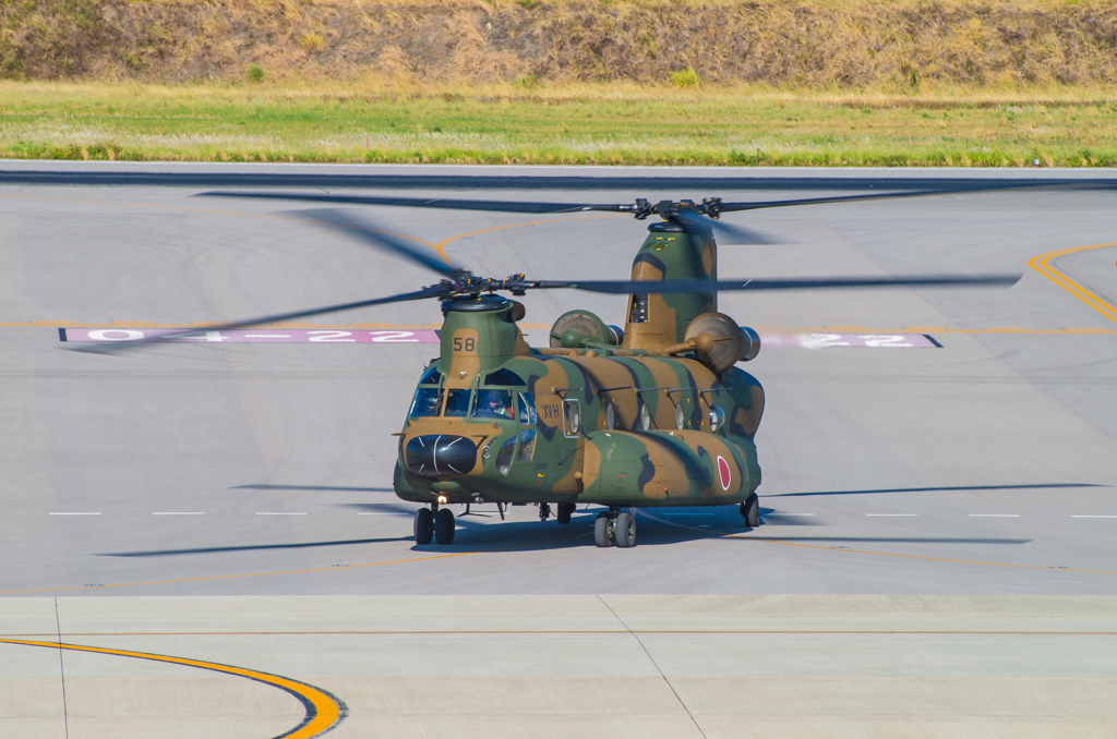 ＣＨ－４７ＪＡ　南ぬ島 石垣空港　