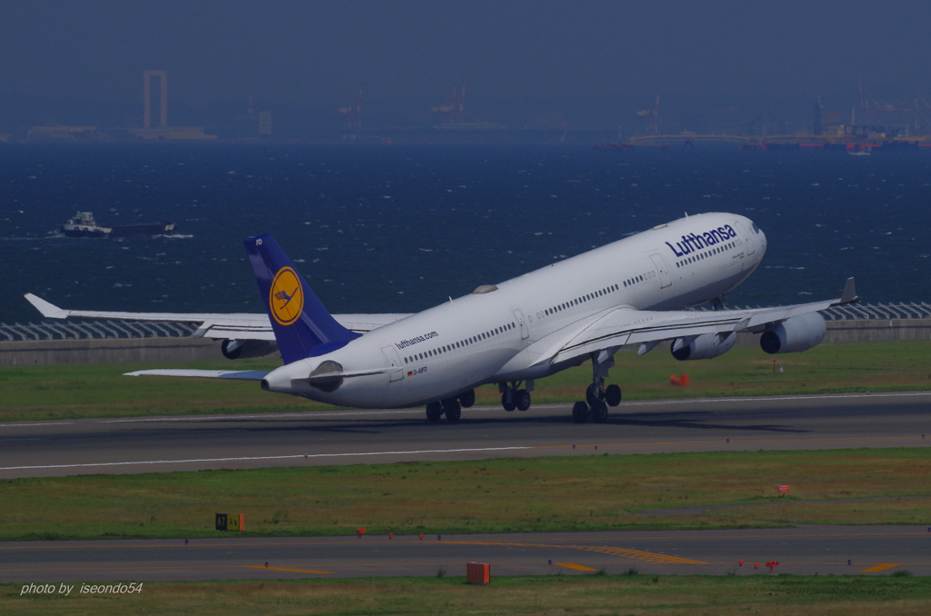 Lufthansa　D-AIFD