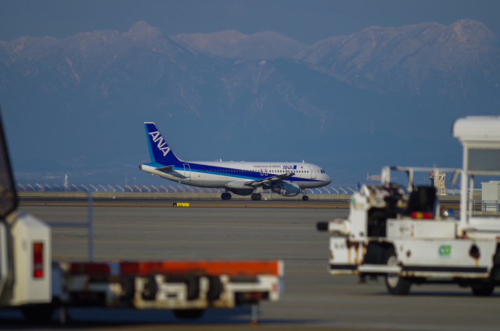JA8946　A320