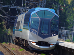 近鉄 「しまかぜ」