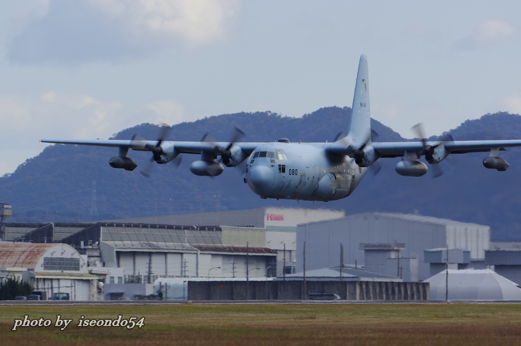 C-130 タッチアンドゴー