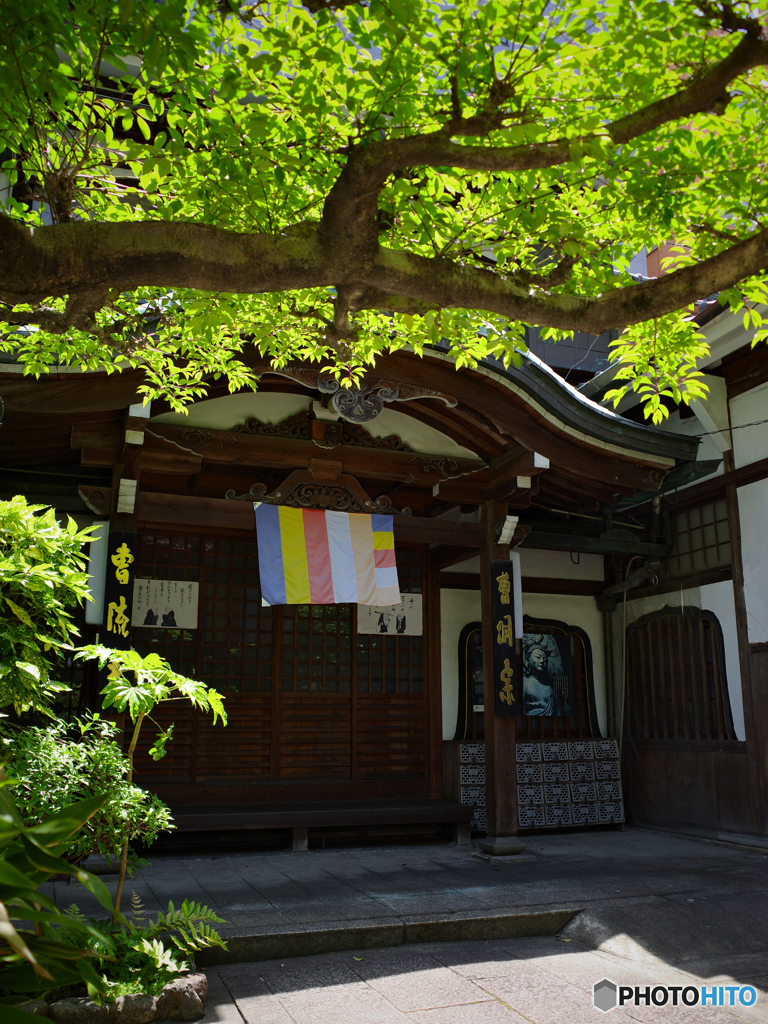 都会の寺院