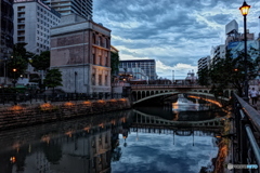 夕暮れの納屋橋