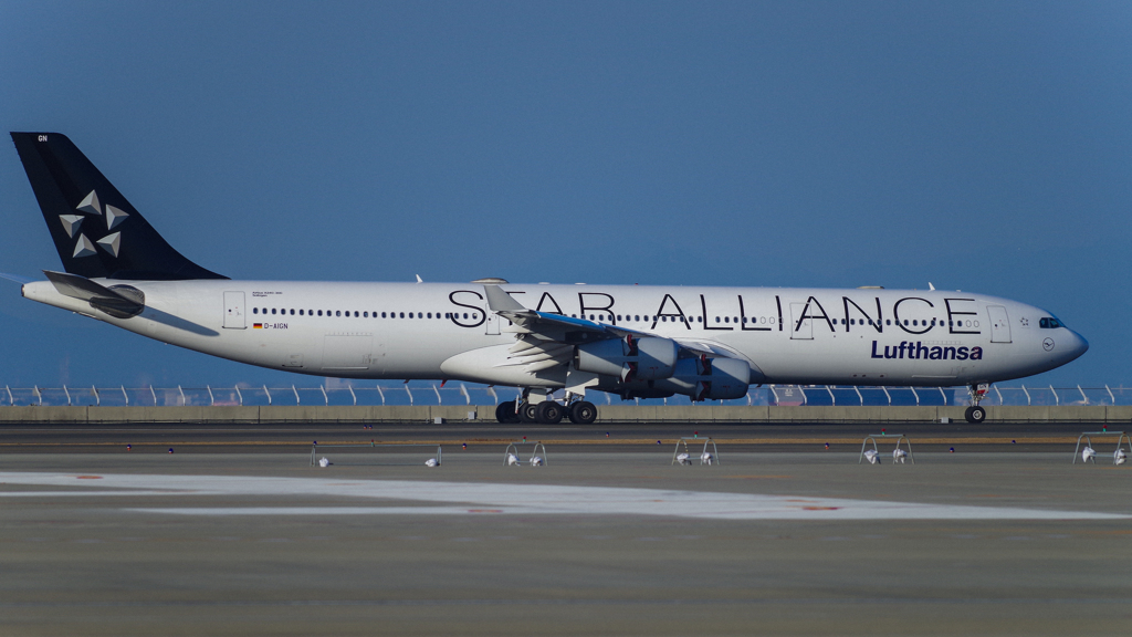 Lufthansa　A340-300