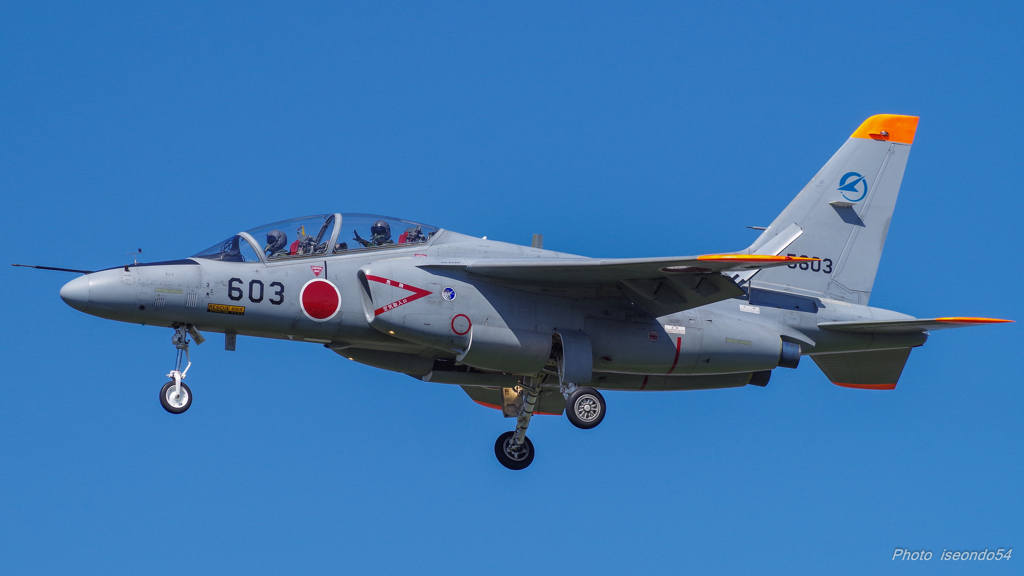 T-4 ドルフィン