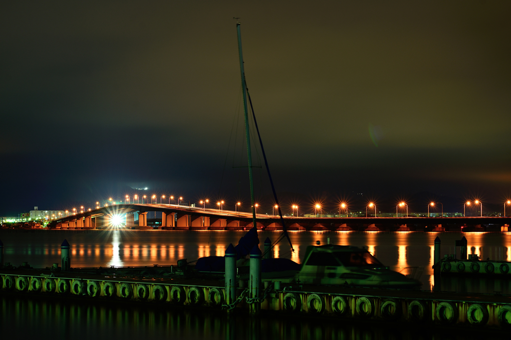 琵琶湖　夜の桟橋