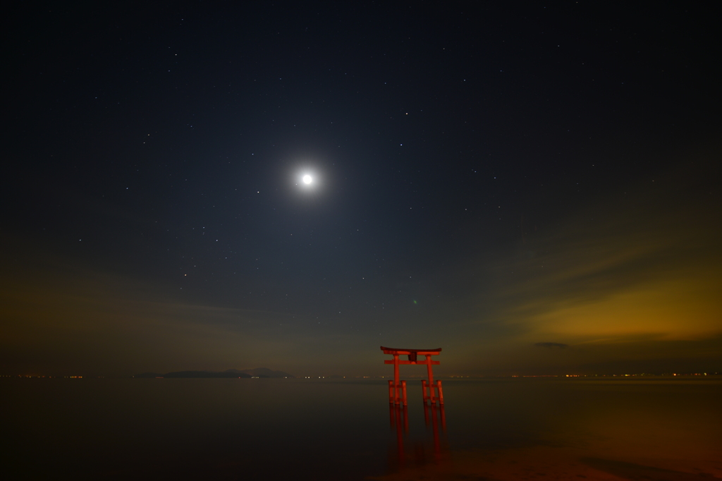 白髭神社　湖中大鳥居