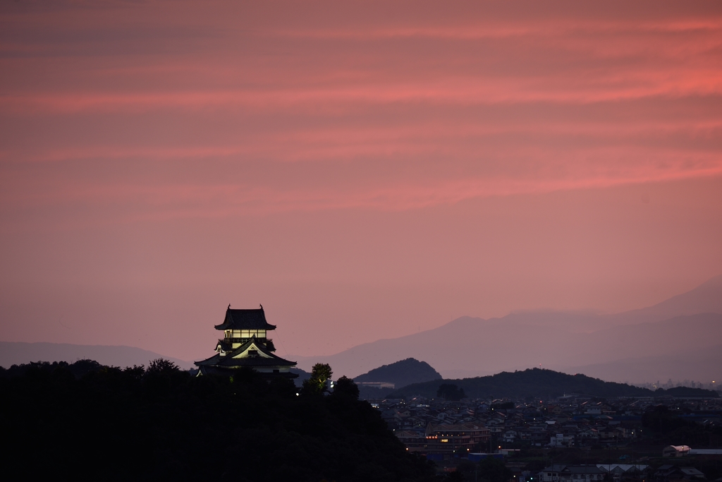 国宝犬山城　夕焼け