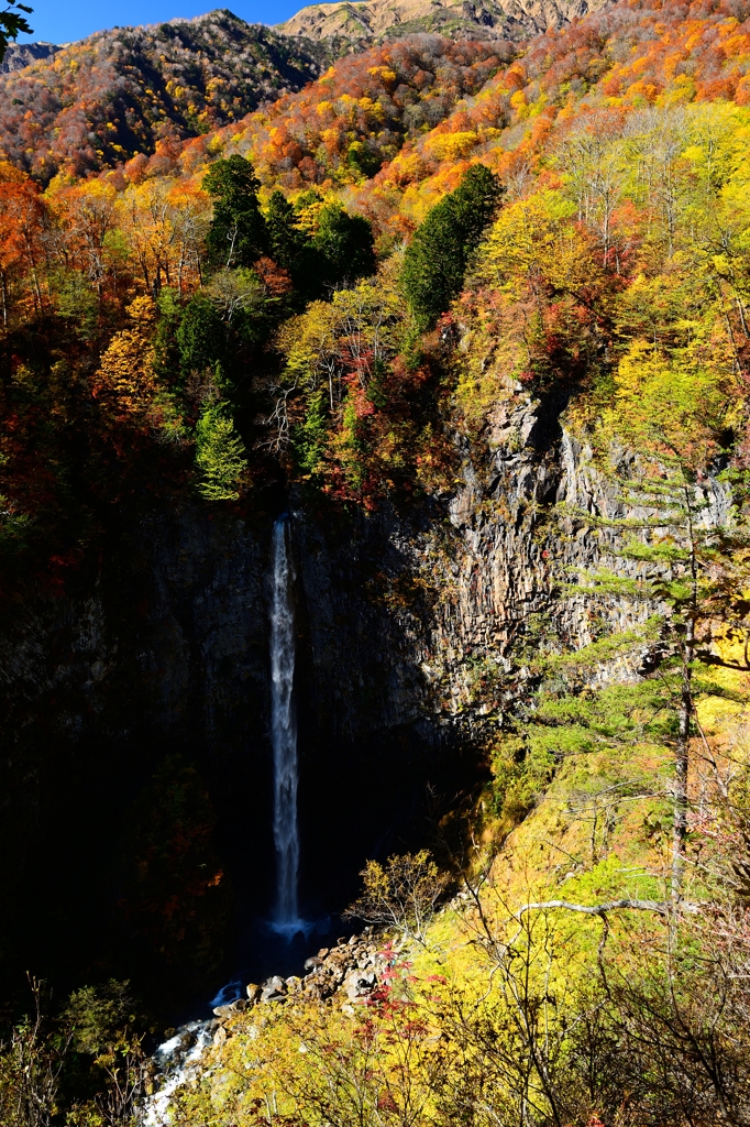 白水の滝　紅葉１
