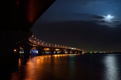 月夜のセントレア大橋　１