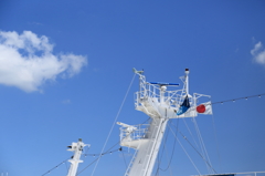 青空と船