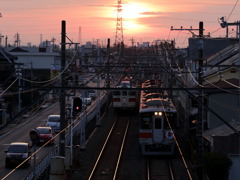 朝の風景・通勤電車と車 - 2