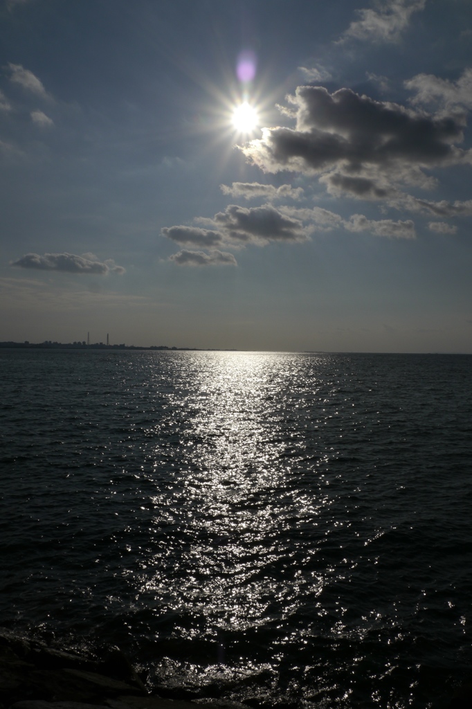 夕暮れ前の太陽