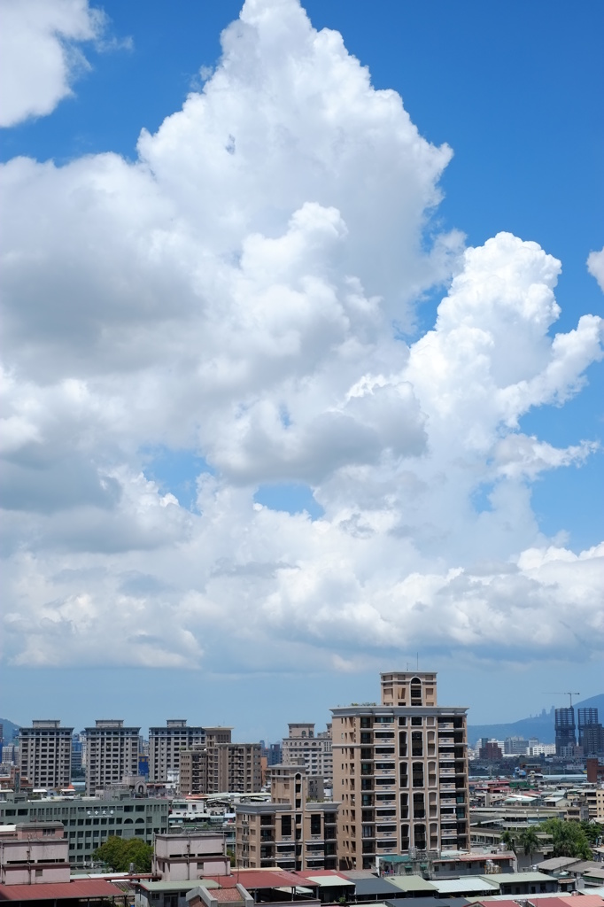 雲来襲