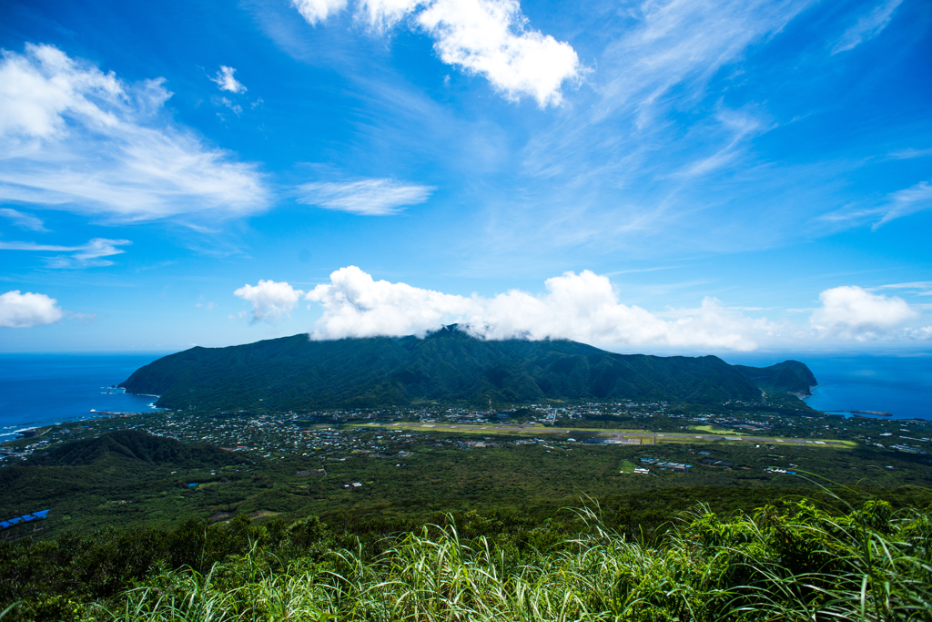 三原山