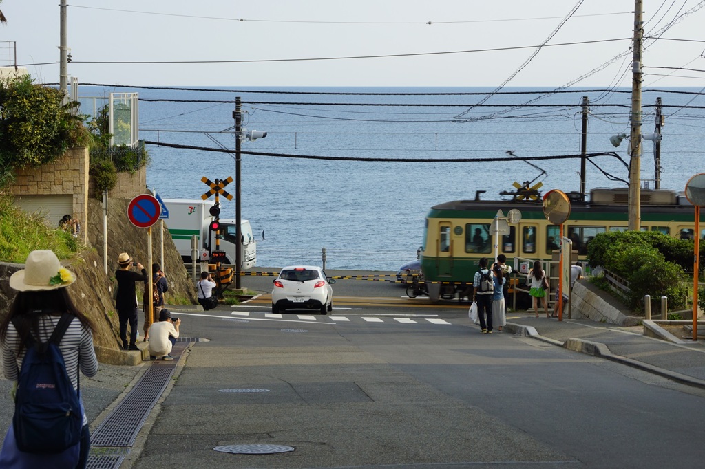 鎌倉高校前・鎌倉行き