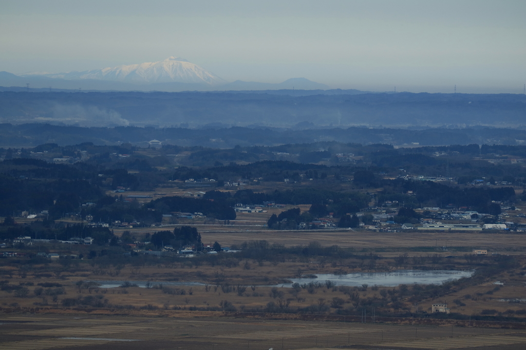 仙台平野から100名山・岩手山を望む