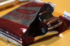 チョコパイの中からこんにちわ