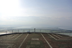 寒風山回転展望台（の下）