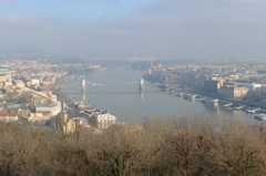 ゲッレールトの丘からの眺望・セーチェーニ鎖橋
