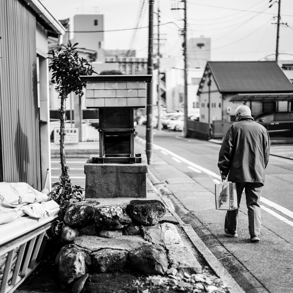 熱田神宮の近くの小さな神様