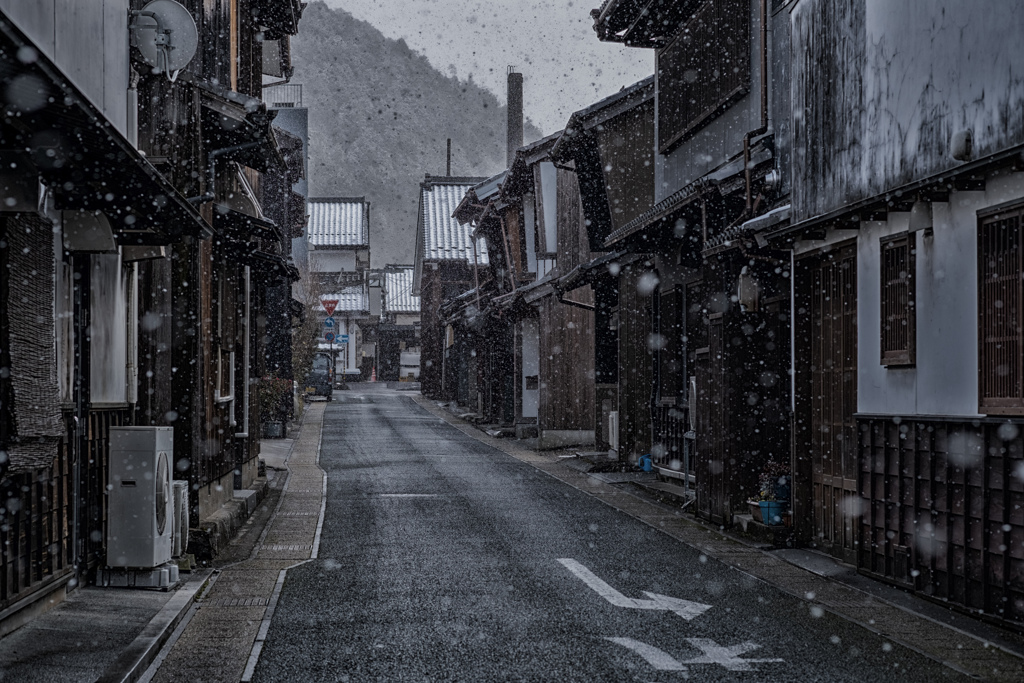 雪が降る