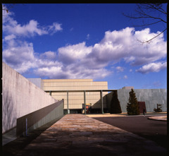 豊田市美術館３