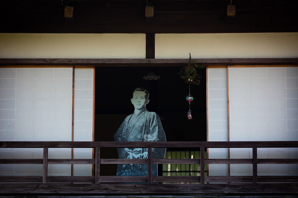 一握の砂に寄り添う風鈴