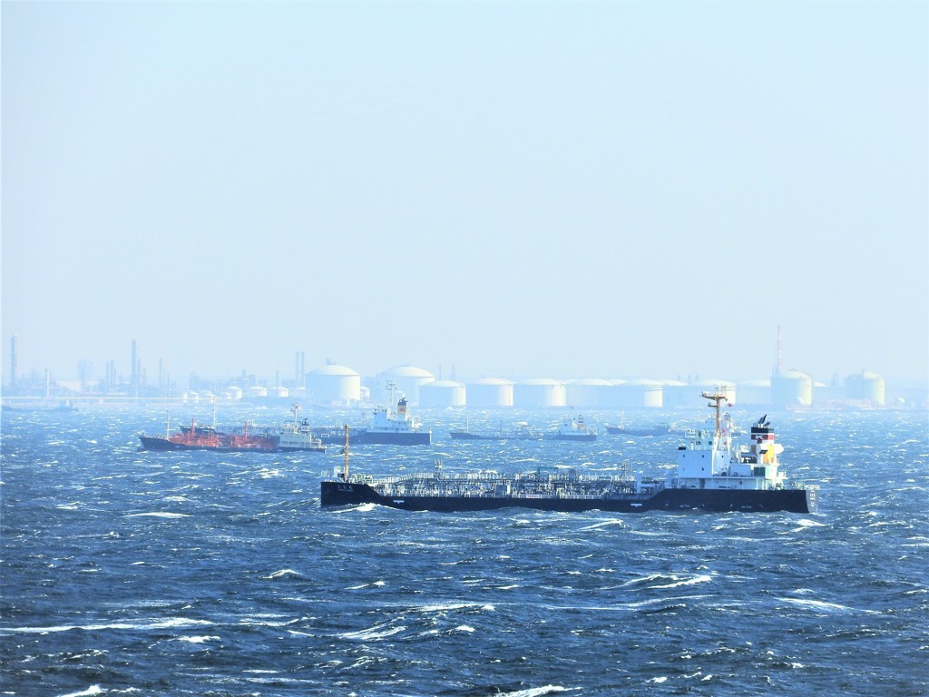 東京湾　風が強い日