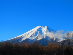 朝日に輝く富士
